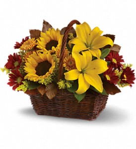 Golden Days Basket in Kentwood LA, Glenda's Flowers & Gifts, LLC