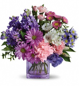 Heart's Delight by Teleflora in Kentwood LA, Glenda's Flowers & Gifts, LLC