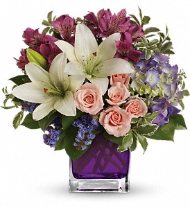 Teleflora's Garden Romance in Kentwood LA, Glenda's Flowers & Gifts, LLC