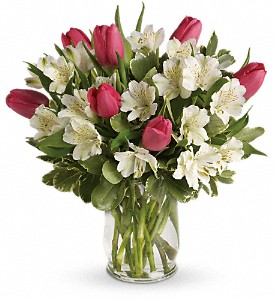 Spring Romance Bouquet in Kentwood LA, Glenda's Flowers & Gifts, LLC