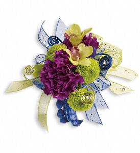 Evening Electric Corsage in Kentwood LA, Glenda's Flowers & Gifts, LLC