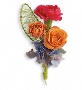 You Glow Boutonniere in Kentwood LA, Glenda's Flowers & Gifts, LLC