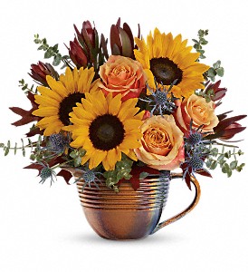 Teleflora's Golden Gratitude Bouquet in Kentwood LA, Glenda's Flowers & Gifts, LLC
