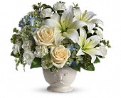 Beautiful Dreams by Teleflora in Kentwood, Louisiana, Glenda's Flowers & Gifts, LLC