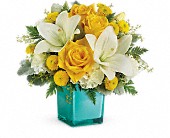Teleflora's Golden Laughter Bouquet